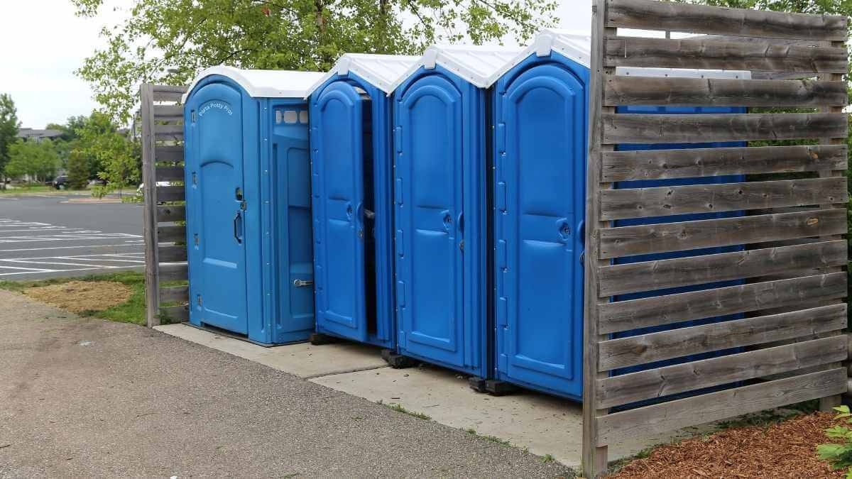 Porta Potty Rental Pros - Quality Portable Restroom Services in Hawaiian Gardens, CA, 90716